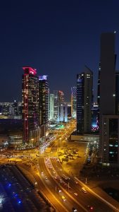 Nikmati Kota Doha pada malam hari