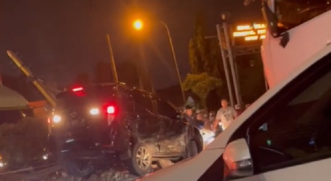 kecelakaan di Exit Tol Krapyak Semarang