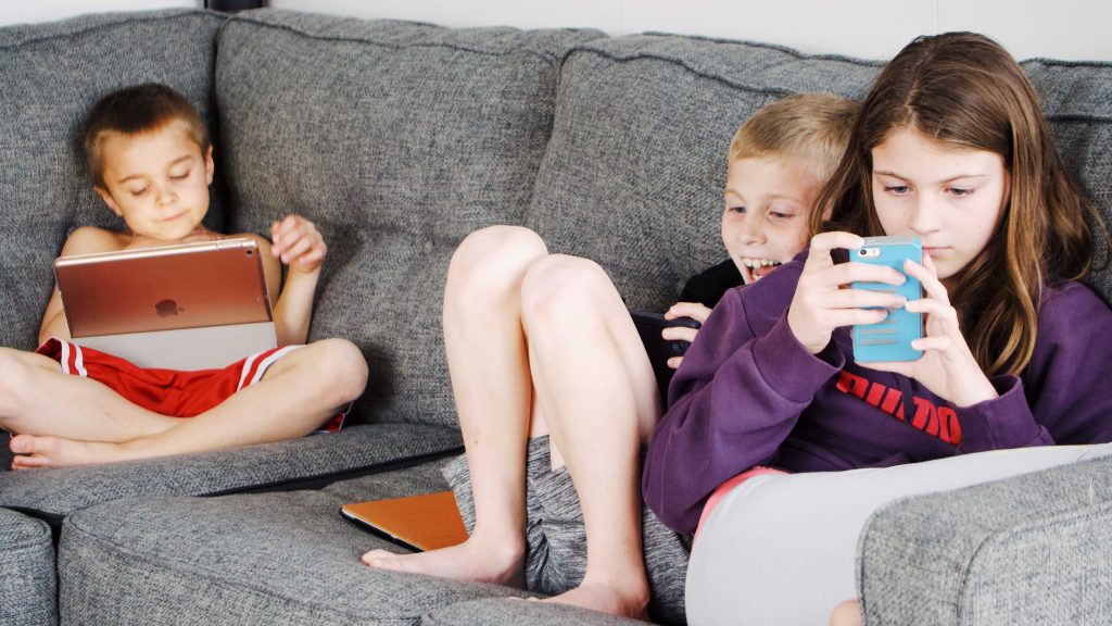Dampak penggunaan gadget pada anak usia dini