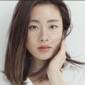 artis Korea yang ultah 18 Februari