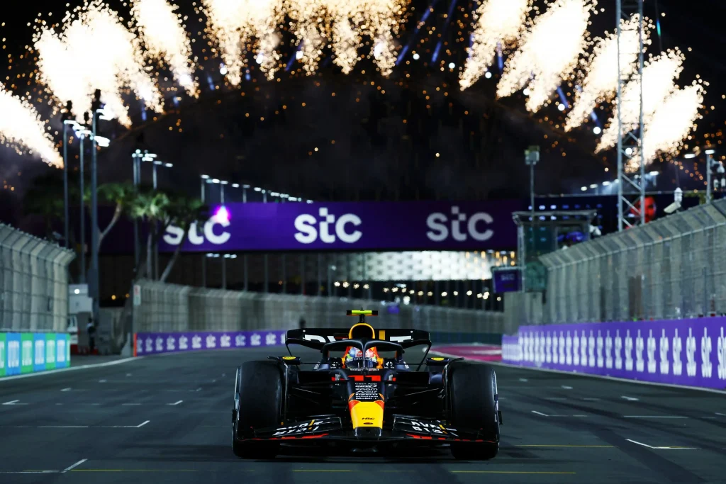 Hasil F1 GP Arab Saudi 2023: Sergio Perez Juara Kalahkan Max Verstappen