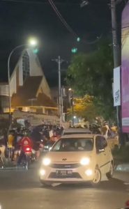 Potret kerusuhan yang terjadi di Jogjakarta. (Twitter/@yaniarsim).